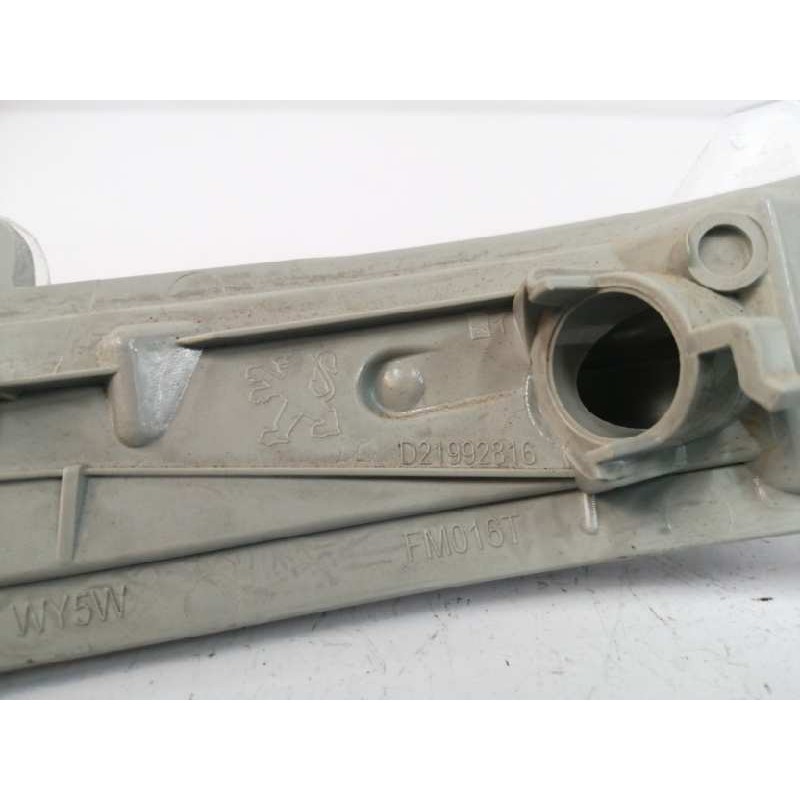 PILOTO LATERAL DERECHO INTERMITENTE RETROVISOR