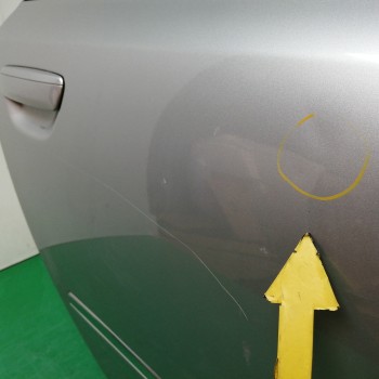 Recambio de puerta trasera derecha para audi a8 (4e2) 3.0 v6 24v tdi referencia OEM IAM 4E0833052C OBSERVAR FOTOS 