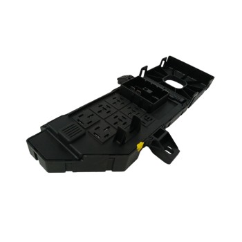 Recambio de caja reles / fusibles para opel vectra c berlina 1.9 cdti referencia OEM IAM 13223679  