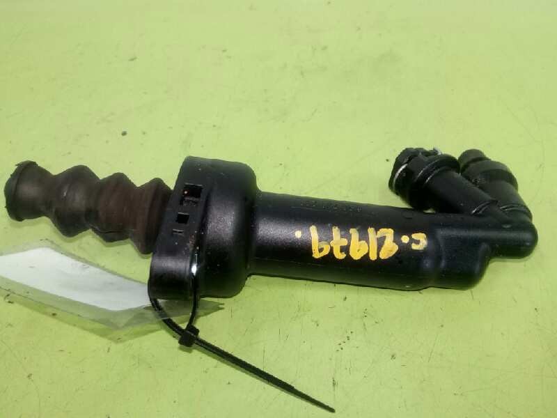 Recambio de bombin embrague para audi a1 sportback (8xa) attraction referencia OEM IAM 6R0721261  