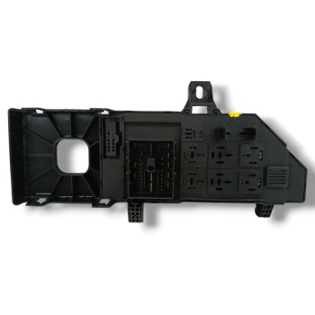 Recambio de caja reles / fusibles para opel vectra c berlina 1.9 cdti referencia OEM IAM 13223679  