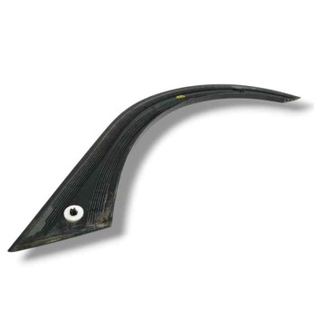 Recambio de aletin trasero derecho para seat arona (kj7, kjp) 1.0 tsi referencia OEM IAM 6F9853818  