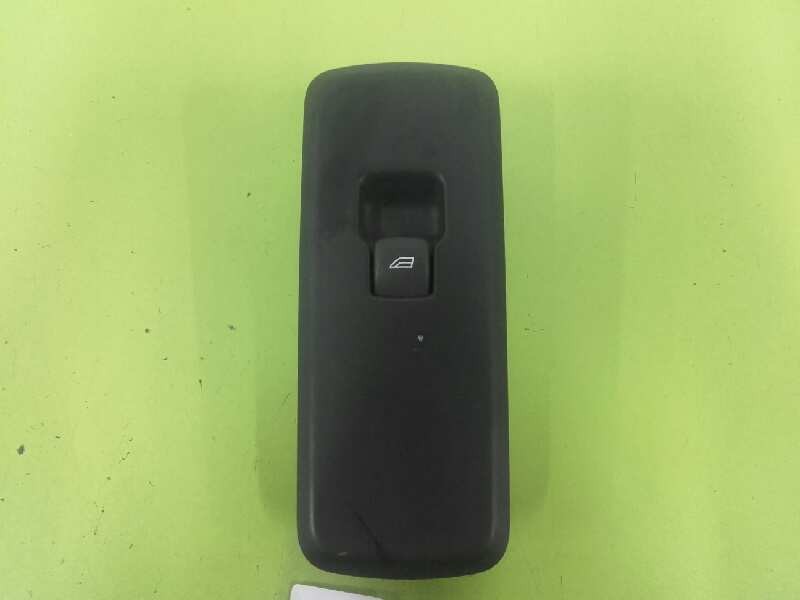 Recambio de mando elevalunas trasero derecho para land rover discovery 4 tdv6 se referencia OEM IAM AH2214717AB AH22240A40CBW Recambio de mando elevalunas trasero derecho para land rover discovery 4 tdv6 se referencia OEM IAM AH2214717AB AH22240A40CBW