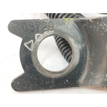 Recambio de enganche cinturon izquierdo para toyota auris 2.2 d-cat referencia OEM IAM G3729 DELANTERO 