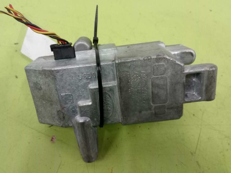 Recambio de antirrobo para land rover discovery 4 tdv6 se referencia OEM IAM AH223K772AA  