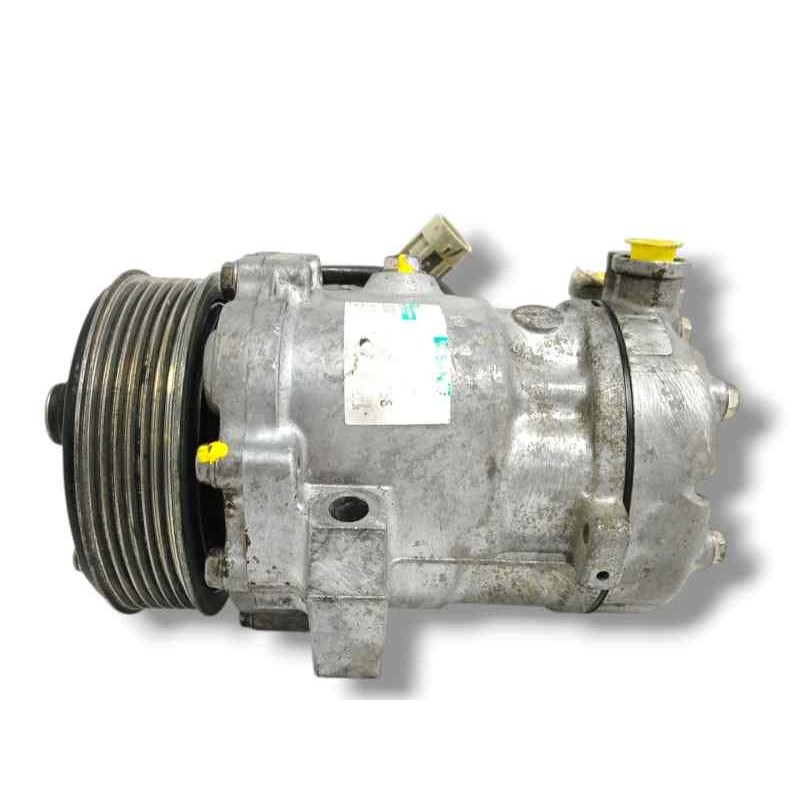 Recambio de compresor aire acondicionado para opel combo (corsa c) familiar referencia OEM IAM 13197538  