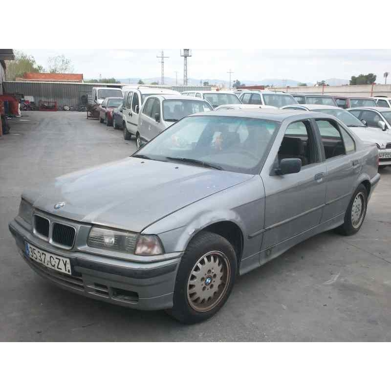 bmw serie 3 berlina (e36) del año 2004