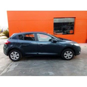 renault megane iii berlina 5 p del año 2009