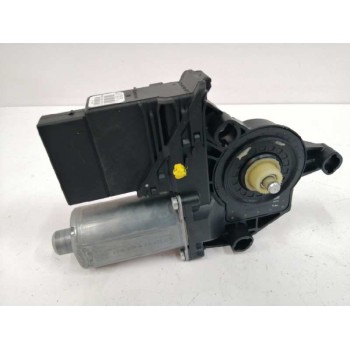 Recambio de motor elevalunas trasero derecho para volkswagen golf vi (5k1) 1.6 tdi dpf referencia OEM IAM 5K0959704D 0130821431 