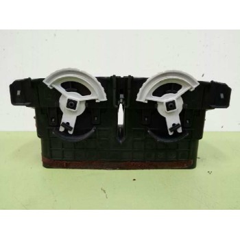 Recambio de rejilla aireadora para toyota yaris (ksp9/scp9/nlp9) básico referencia OEM IAM  CENTRAL 