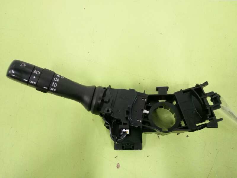 Recambio de mando luces para toyota yaris (ksp9/scp9/nlp9) básico referencia OEM IAM 17F001  