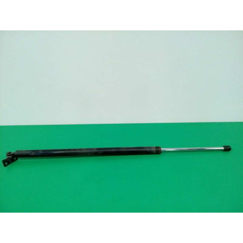 Recambio de amortiguadores maletero / porton para hyundai h 1 2.5 crdi cat referencia OEM IAM 817904A140  