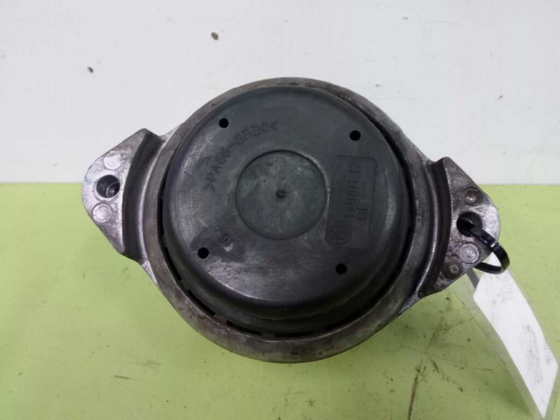 Recambio de soporte motor derecho para bmw serie 3 touring (e91) 320d referencia OEM IAM 6768800  