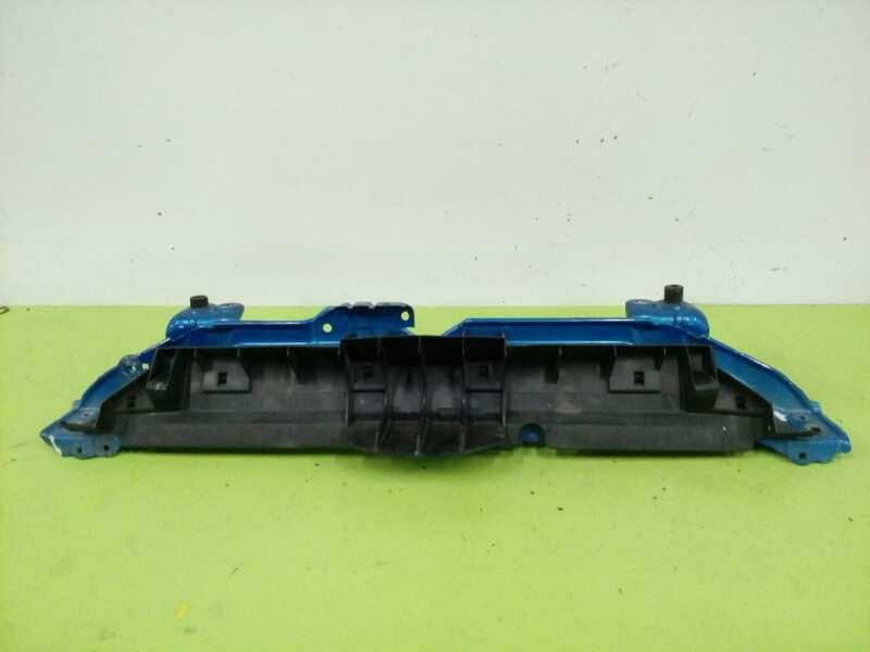 Recambio de soporte radiador para toyota yaris (ksp9/scp9/nlp9) básico referencia OEM IAM   