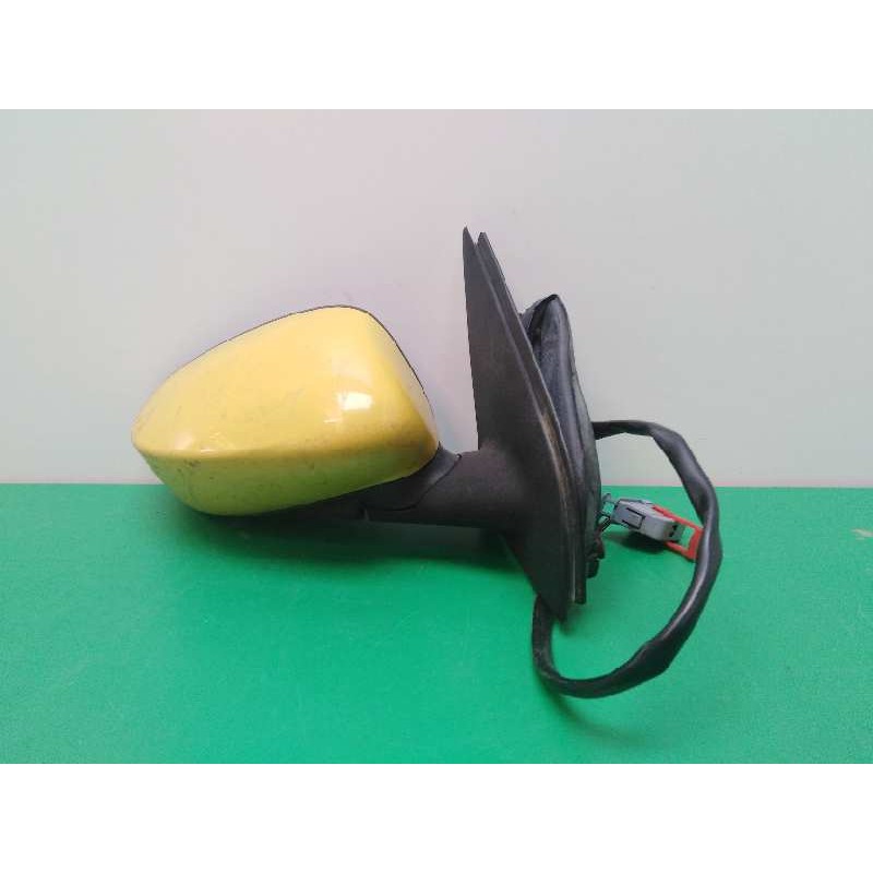 RETROVISOR DERECHO ELECTRICO