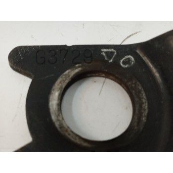 Recambio de enganche cinturon derecho para toyota auris 2.2 d-cat referencia OEM IAM G23729 DELANTERO 