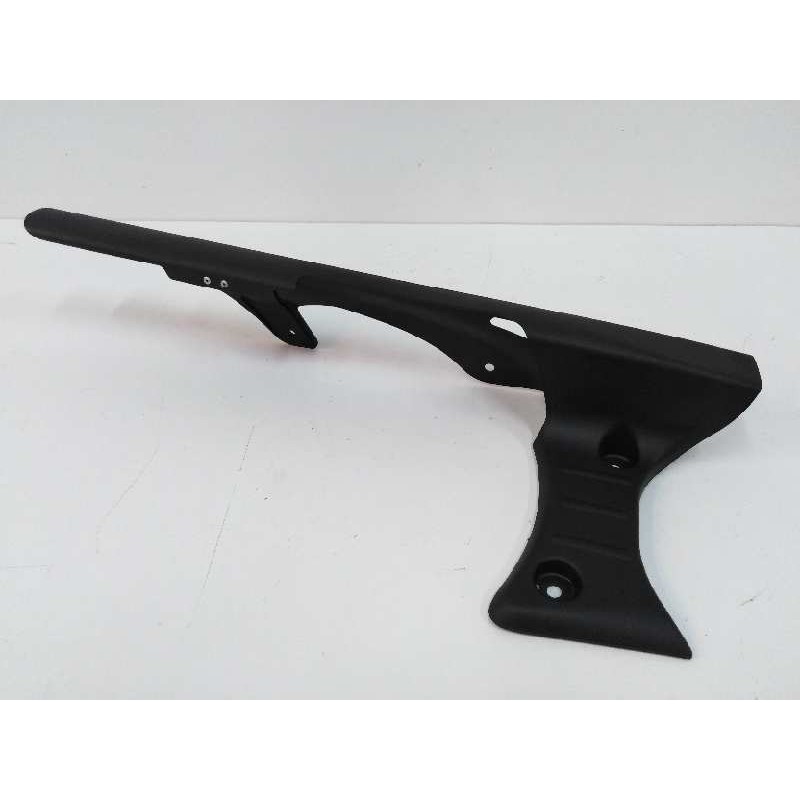 Recambio de cubrecadena para suzuki sv 650 a sv 650 referencia OEM IAM 6131144H0 61311-44H0 