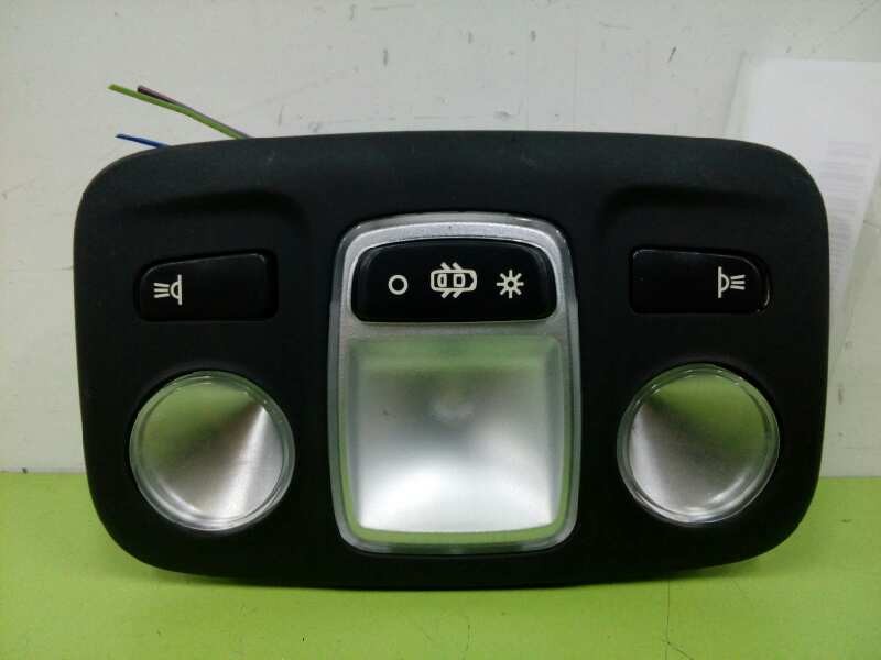 Recambio de luz interior para peugeot 308 gti referencia OEM IAM 96781444ZD  