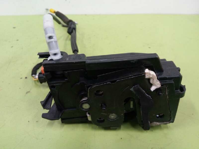 Recambio de cerradura puerta trasera izquierda para peugeot 308 gti referencia OEM IAM 9810309980 Recambio de cerradura puerta trasera izquierda para peugeot 308 gti referencia OEM IAM 9810309980