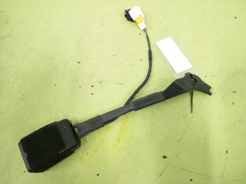 Recambio de enganche cinturon derecho para peugeot 308 gti referencia OEM IAM DELANTERO Recambio de enganche cinturon derecho para peugeot 308 gti referencia OEM IAM DELANTERO