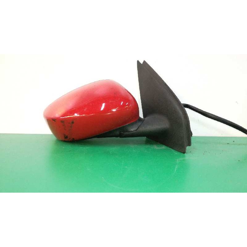 RETROVISOR DERECHO ELECTRICO