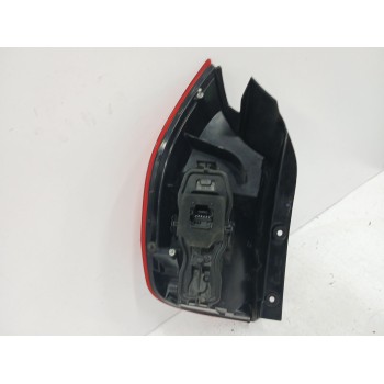 Recambio de piloto trasero derecho para renault scenic ii 1.6 16v referencia OEM IAM 8200474327  