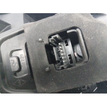 Recambio de piloto trasero derecho para renault scenic ii 1.6 16v referencia OEM IAM 8200474327  