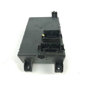 Recambio de caja reles / fusibles para opel corsa d opc referencia OEM IAM 13321078  