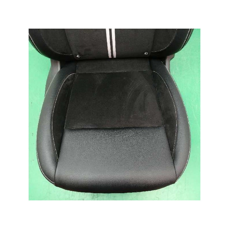 ASIENTO DELANTERO DERECHO ALCANTARA Y CUERO