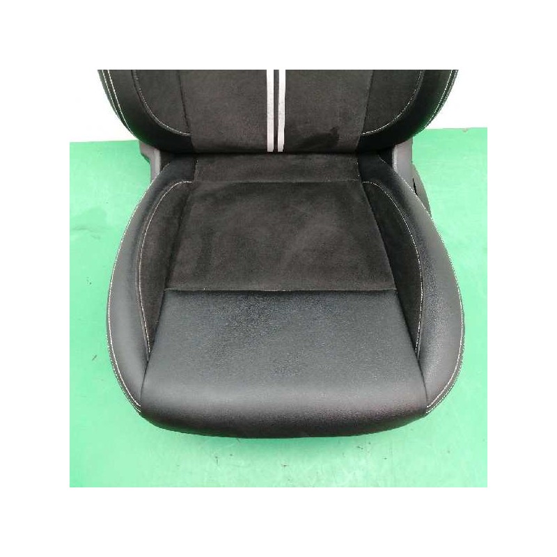 ASIENTO DELANTERO IZQUIERDO ALTAVOCES BOSE ALCANTARA Y CUERO