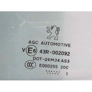 Recambio de luna trasera derecha para peugeot 5008 1.2 12v e-thp referencia OEM IAM   