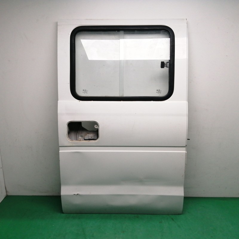 Recambio de puerta trasera derecha para dfsk v22 1.3 cc referencia OEM IAM  NECESITA REPARACION 