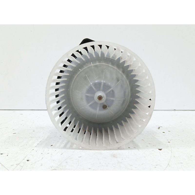 Recambio de motor calefaccion para ssangyong rodius ii 2.2 xdi referencia OEM IAM 40510402  