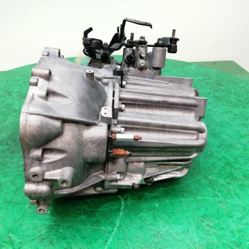 Recambio de caja cambios para kia magentis 2.0 crdi referencia OEM IAM S605JC  