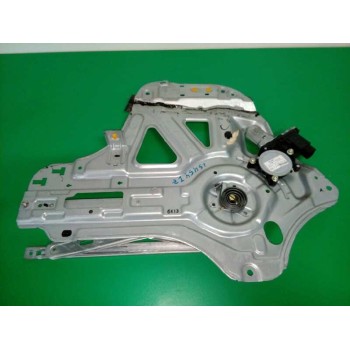 ELEVALUNAS DELANTERO IZQUIERDO TIJERA 824504D000 