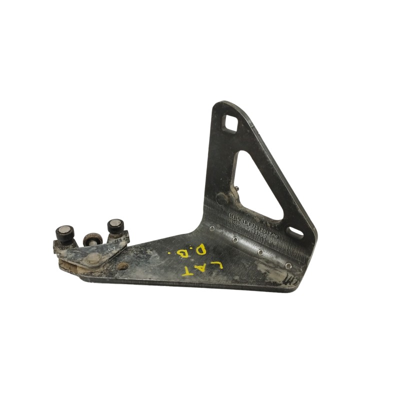 Recambio de soporte / guia puerta corredera para renault trafic caja cerrada (ab 4.01) 1.9 diesel referencia OEM IAM 65708 INFER