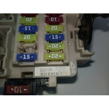 Recambio de caja reles / fusibles para renault kadjar xmod 4x4 referencia OEM IAM 8901R  
