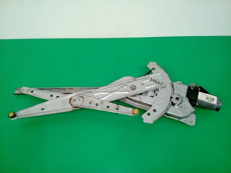 Recambio de elevalunas delantero izquierdo para nissan kubistar (x76) premium (l1) referencia OEM IAM TIJERA 8070100QAM BUSCANDO