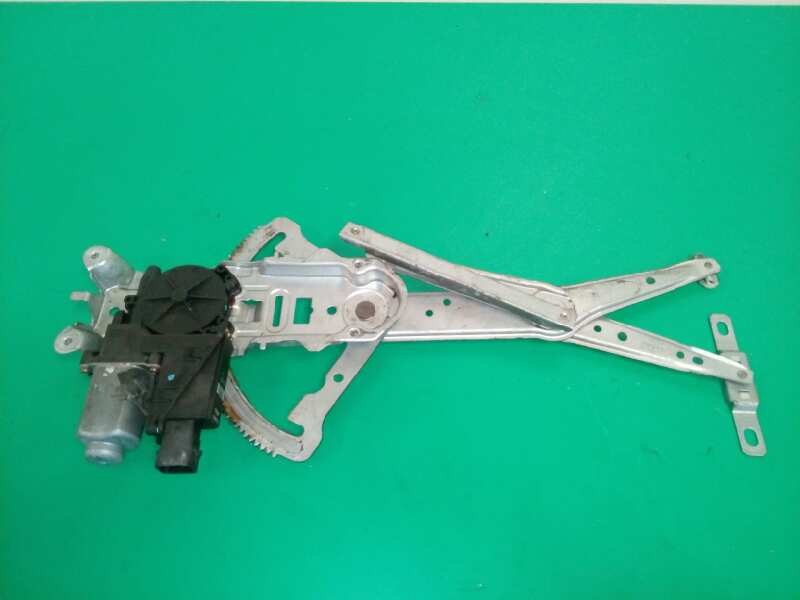 Recambio de elevalunas delantero derecho para opel corsa c sri referencia OEM IAM TIJERA 6207123 CARIBE TIJERA