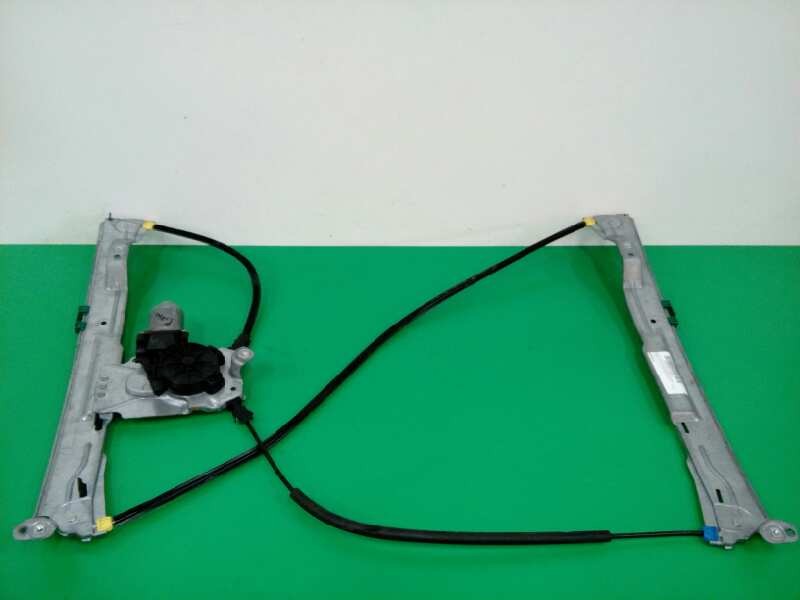 Recambio de elevalunas delantero izquierdo para renault clio iii confort dynamique referencia OEM IAM FUNDA 8200826167 