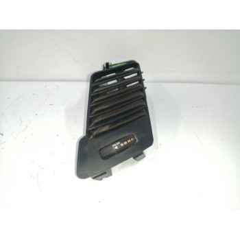 REJILLA AIREADORA A9068300354 CENTRAL DERECHA 