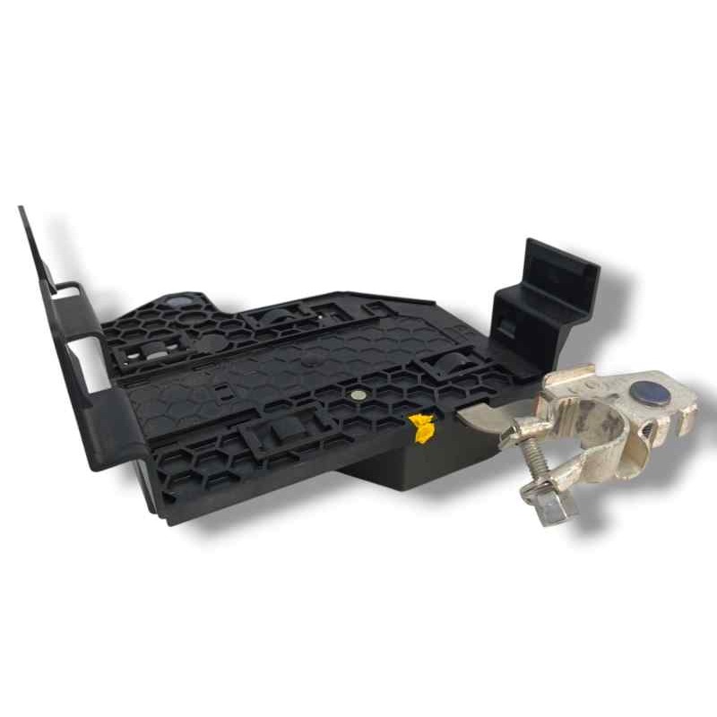CAJA RELES / FUSIBLES