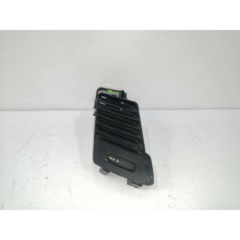 Recambio de rejilla aireadora para mercedes-benz sprinterii caja cerrada (desde 01.06) 2.1 cdi cat referencia OEM IAM A906830025