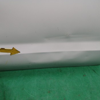 Recambio de puerta trasera derecha para dfsk v22 1.3 cc referencia OEM IAM  NECESITA REPARACION 