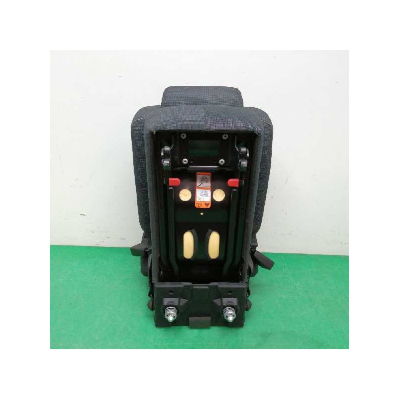 ASIENTO TRASERO MEDIO