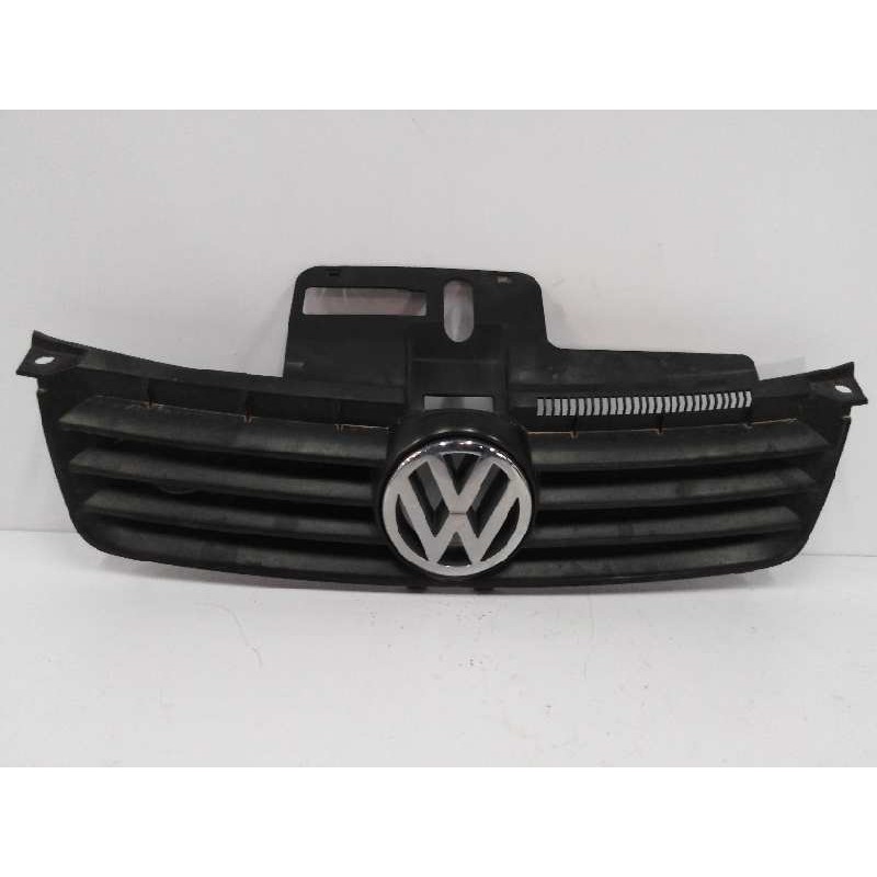 Recambio de rejilla delantera para volkswagen polo (9n1) 1.4 16v referencia OEM IAM 6Q0853651  