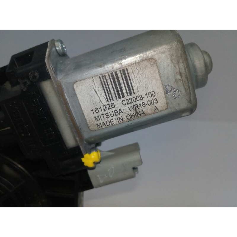 MOTOR ELEVALUNAS DELANTERO DERECHO C