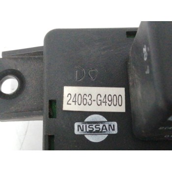 Recambio de caja reles / fusibles para nissan trade 100 3.0 turbodiesel referencia OEM IAM 24063G4900  