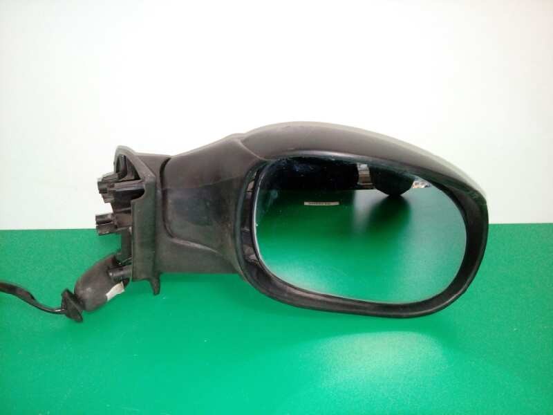 Recambio de retrovisor derecho para citroën c3 1.1 sx plus referencia OEM IAM  ELECTRICO CAESPECIFICOS