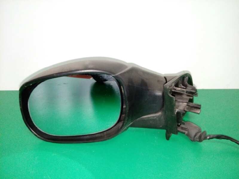 Recambio de retrovisor izquierdo para citroën c3 1.1 sx plus referencia OEM IAM  ELECTRICO CAESPECIFICOS
